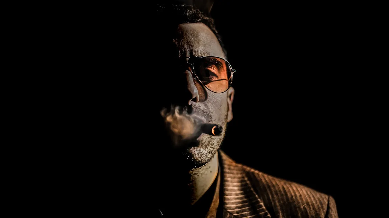 man5093178_1280.jpg