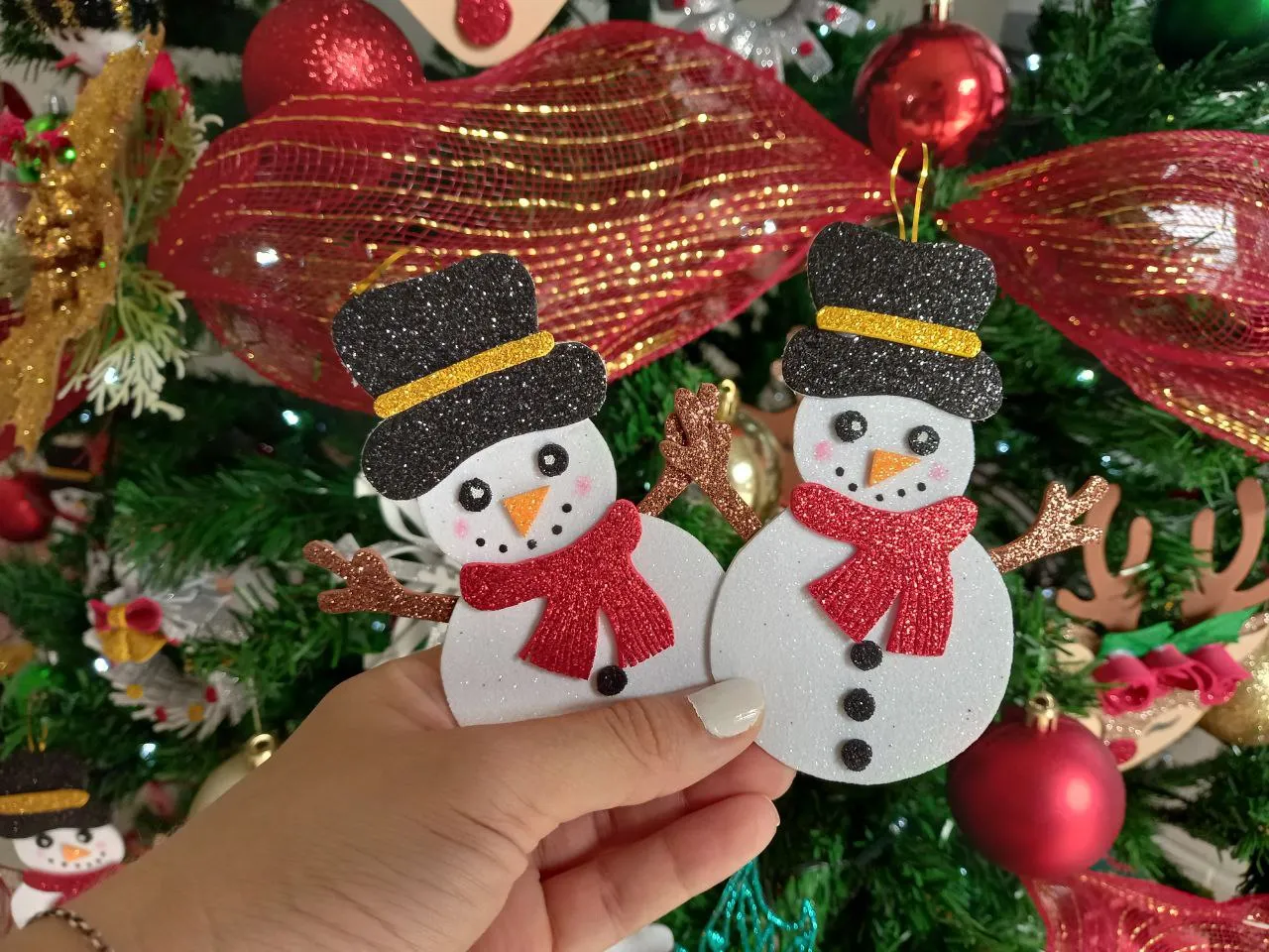 muñecos de nieve hechos con foami