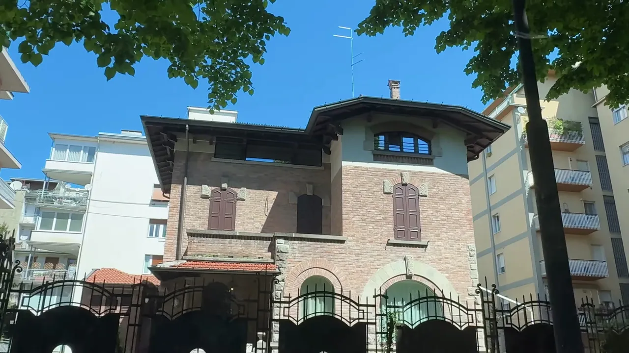 357.jpg