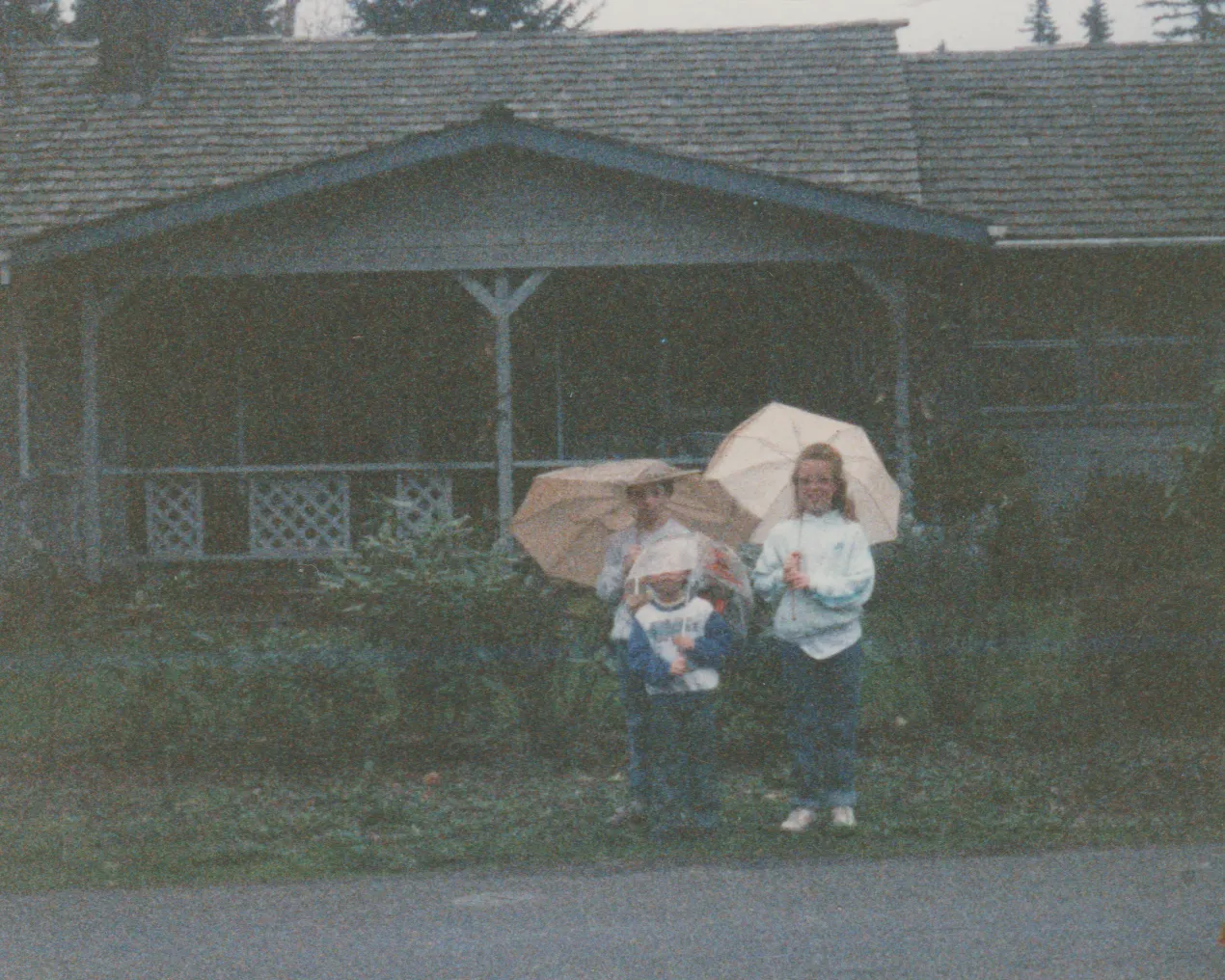 1990-12 - Katie, Rick, Joey, by Marilyn, at 15230 SW Division, Beaverton-2.png