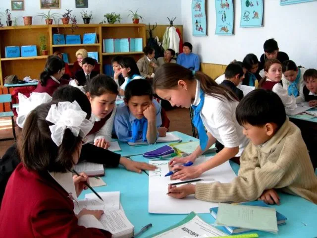 these-children-at-a-school-in-turkestan-city-are-participating-in-a-national-reading-day-850x638.jpg