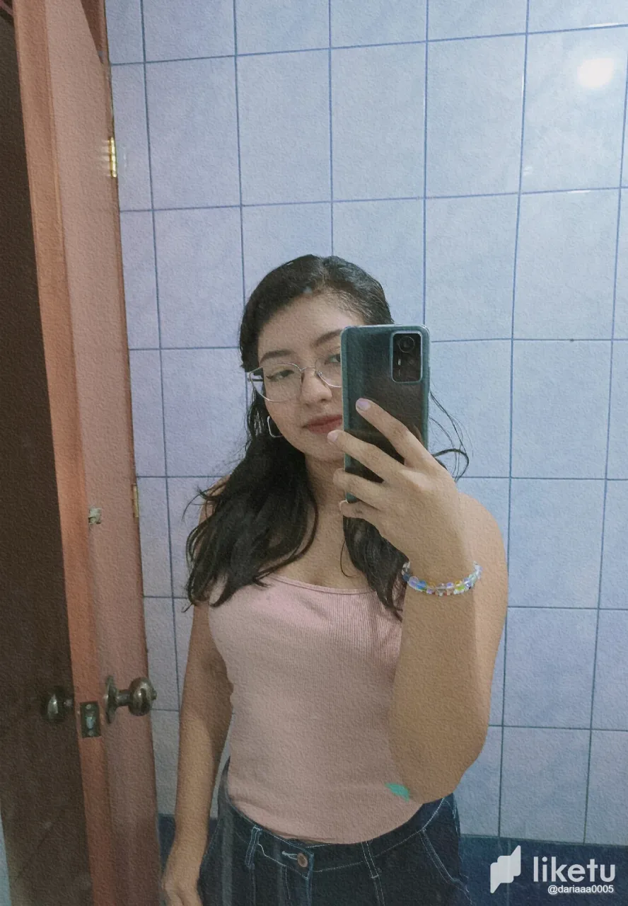 cloowd79800h597sz5lxpb0pe_1699395628801.webp