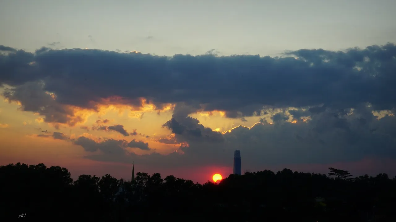 DSC05973b.jpg