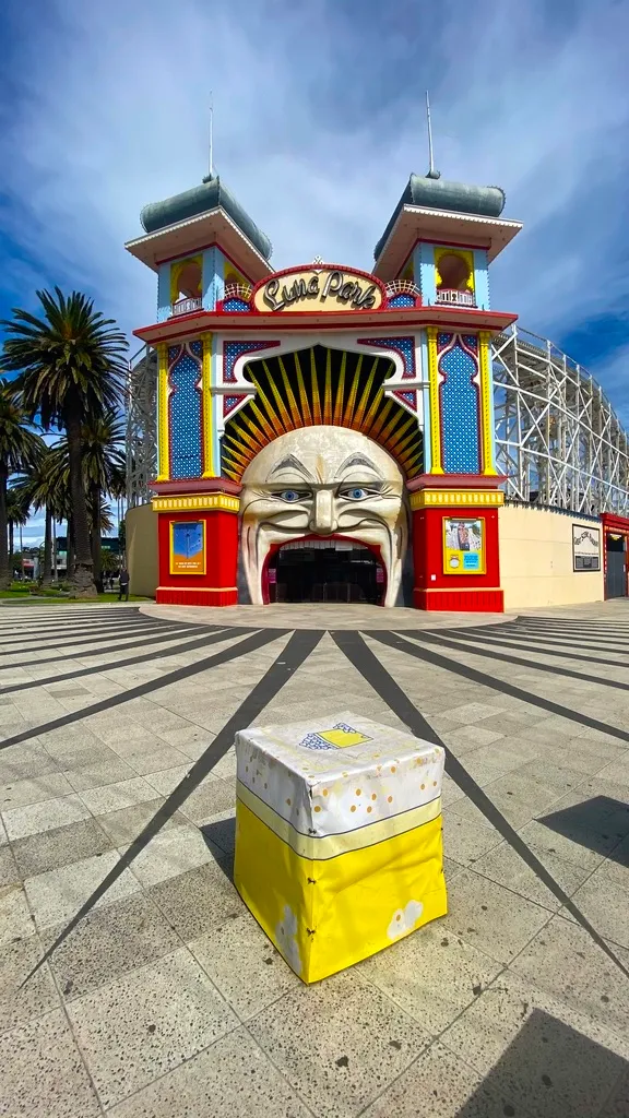 st kilda luna park.jpg