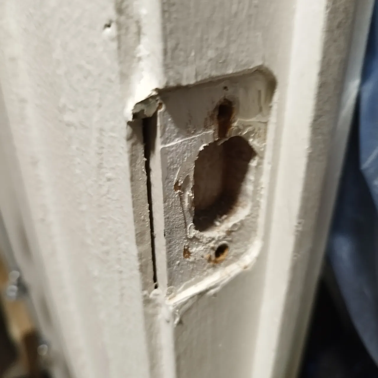 How To Fix A Door That Doesn't Latch