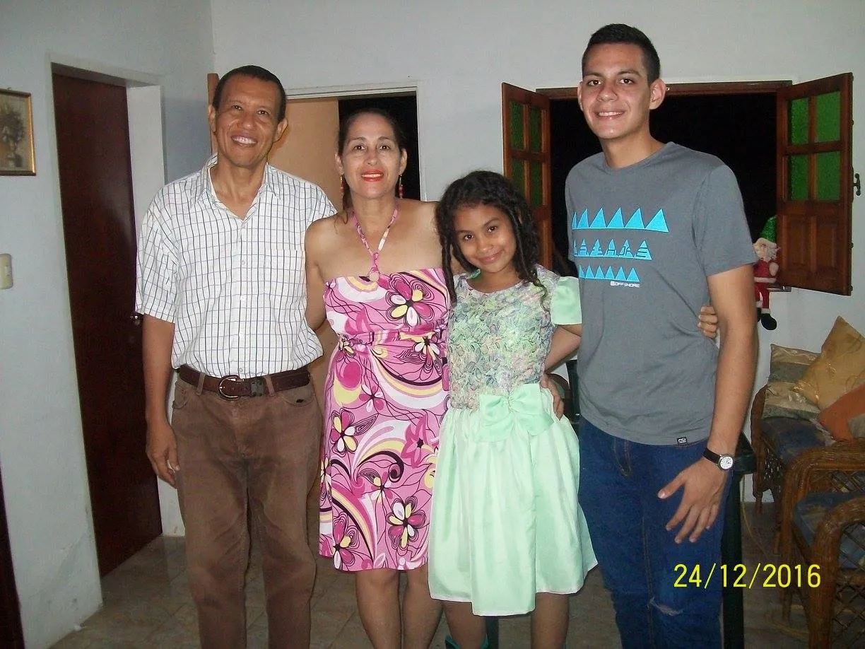 familia_clara.png