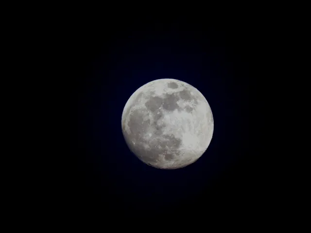 Moon07_Preview.jpg