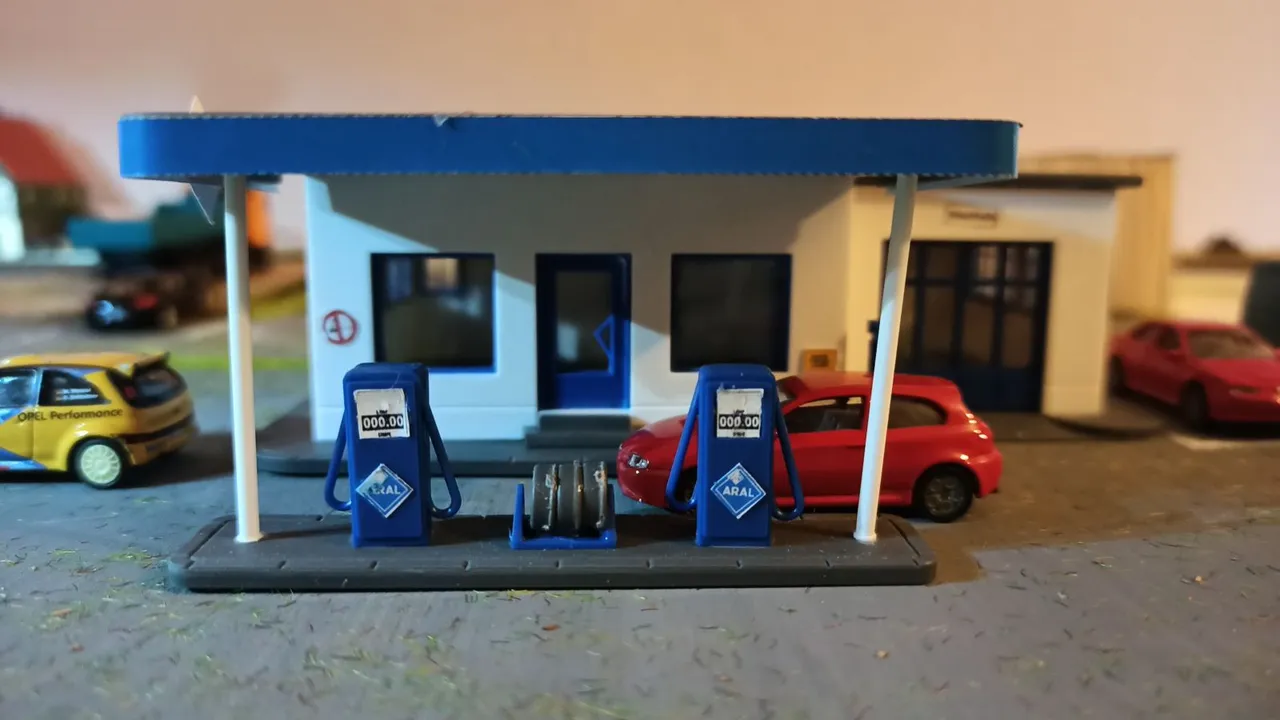 19_tankstelle3.jpg