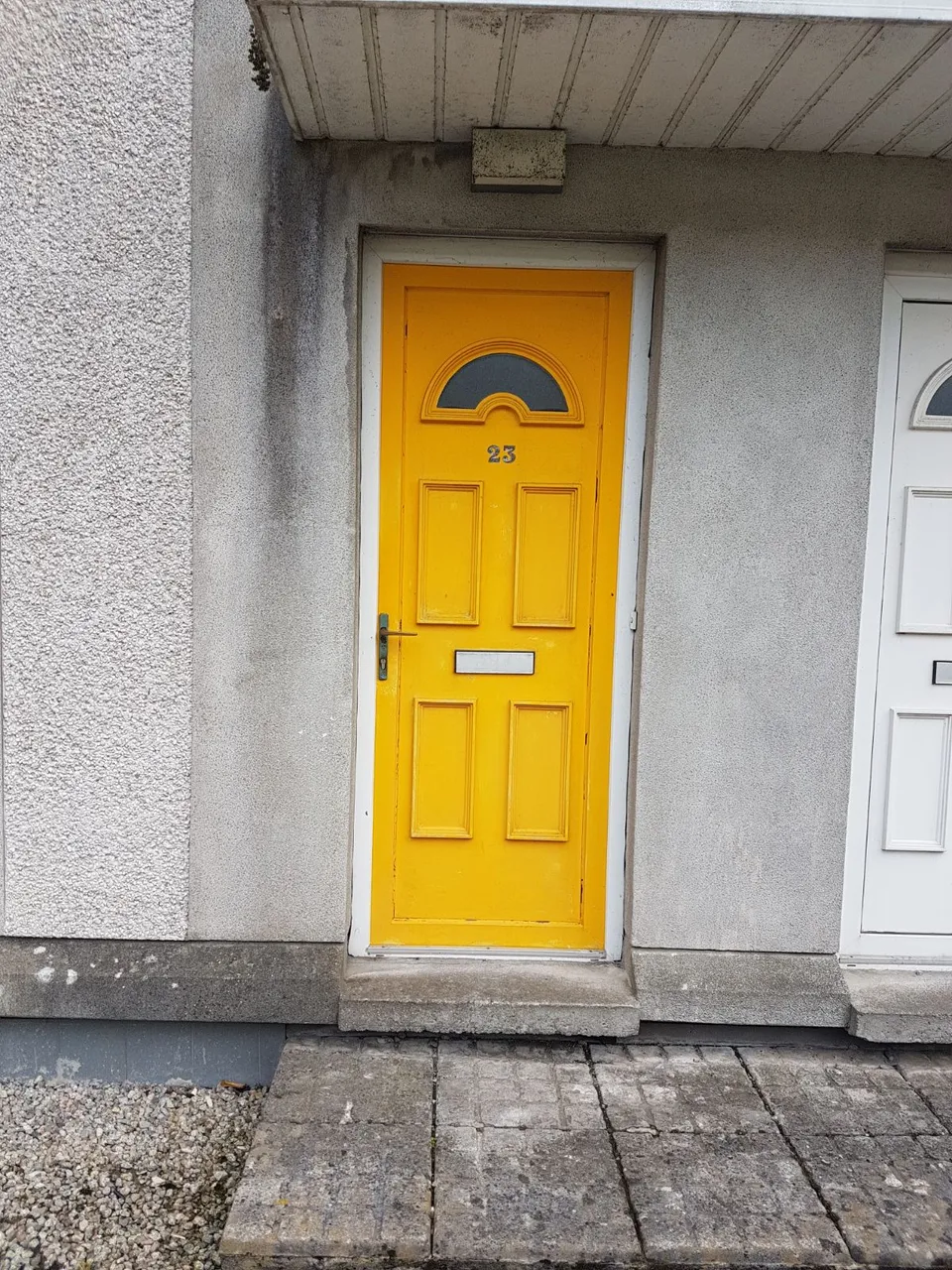 door yellow.jpg