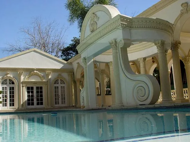 mannat-inside.jpg