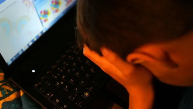 Parents urged to consider online safety over summer