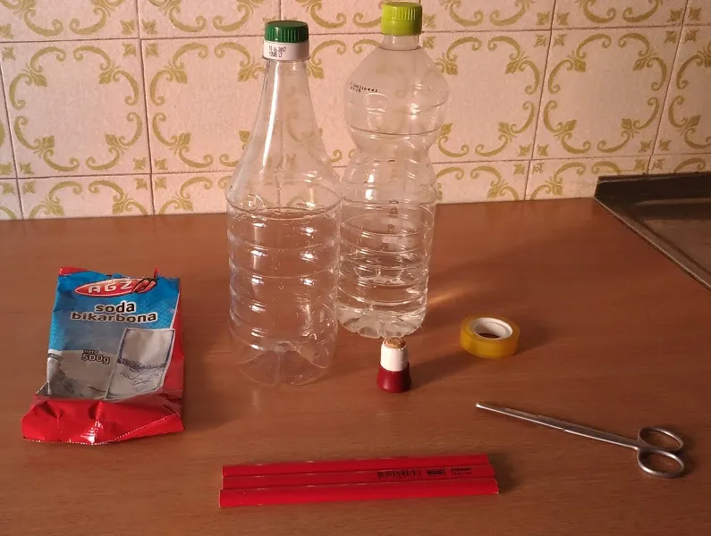 How to make Homemade Rocket with Vinegar and Baking Soda - Materials Needed