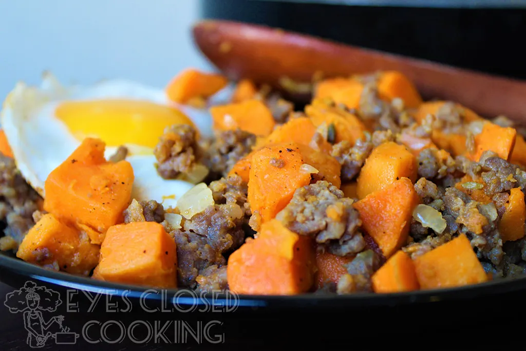 EyesClosedCooking---Sweet-Potato-And-Sausage-Hash-Recipe---04.jpg