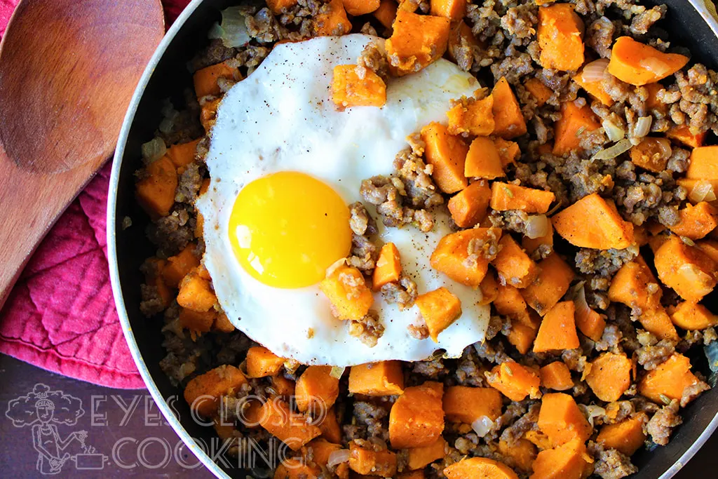 EyesClosedCooking---Sweet-Potato-And-Sausage-Hash-Recipe---01.jpg