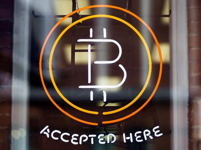 investors-chained-to-bitcoin-bets-as-us-etf-decision-looms-2017-3.jpg
