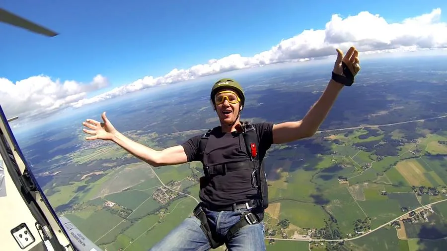 helicopter_jumpdavid.jpg