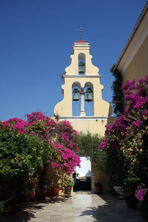 Corfu_Street_ph153_s.jpg