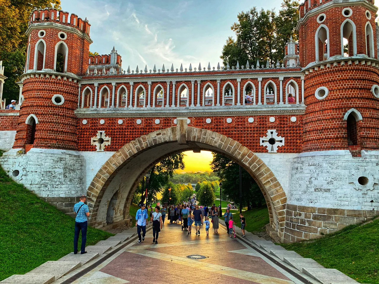 Tsaritsyno Bridge.jpeg