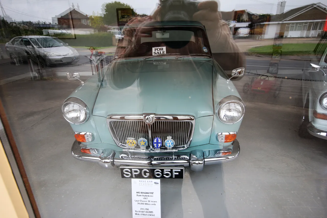 Inkedvintage MG_LI.jpg