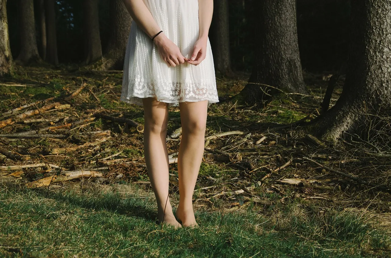 sundress-336590_1280.jpg