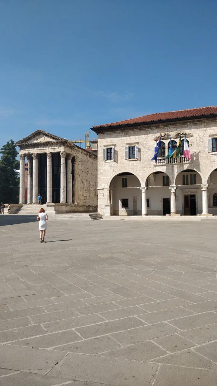 pula main street.jpg