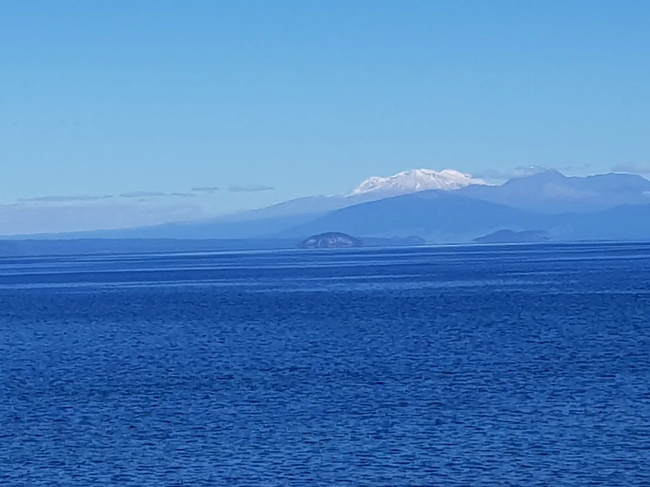 LakeTaupo_compressed.jpg