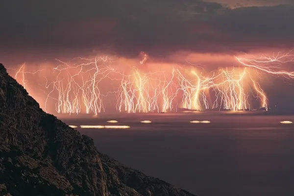 Resultado de imagen para el relÃ¡mpago del catatumbo la tormenta eterna de venezuela