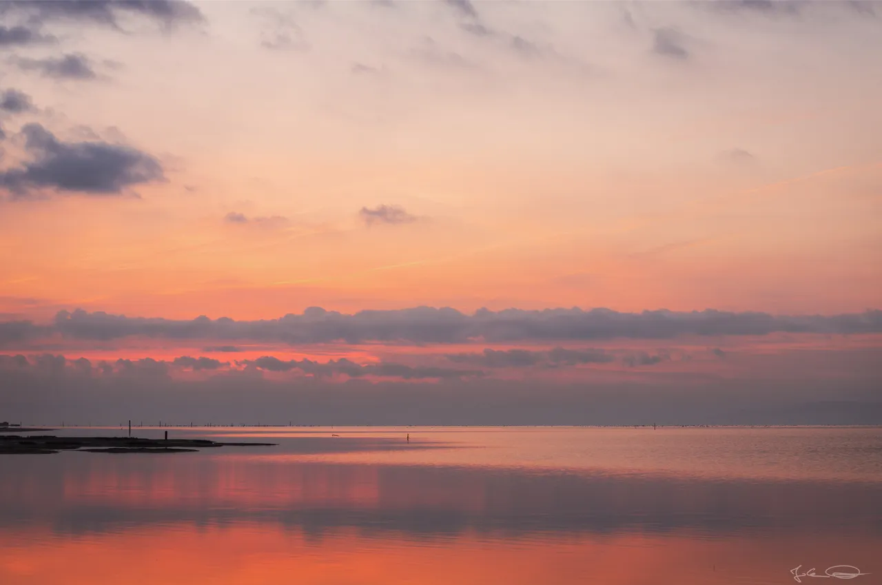 Hive: Beach Sunrise in Grado, Italy