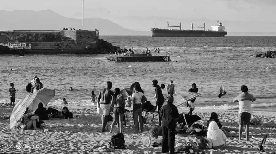 antofagasta-summer-001-bw.jpg