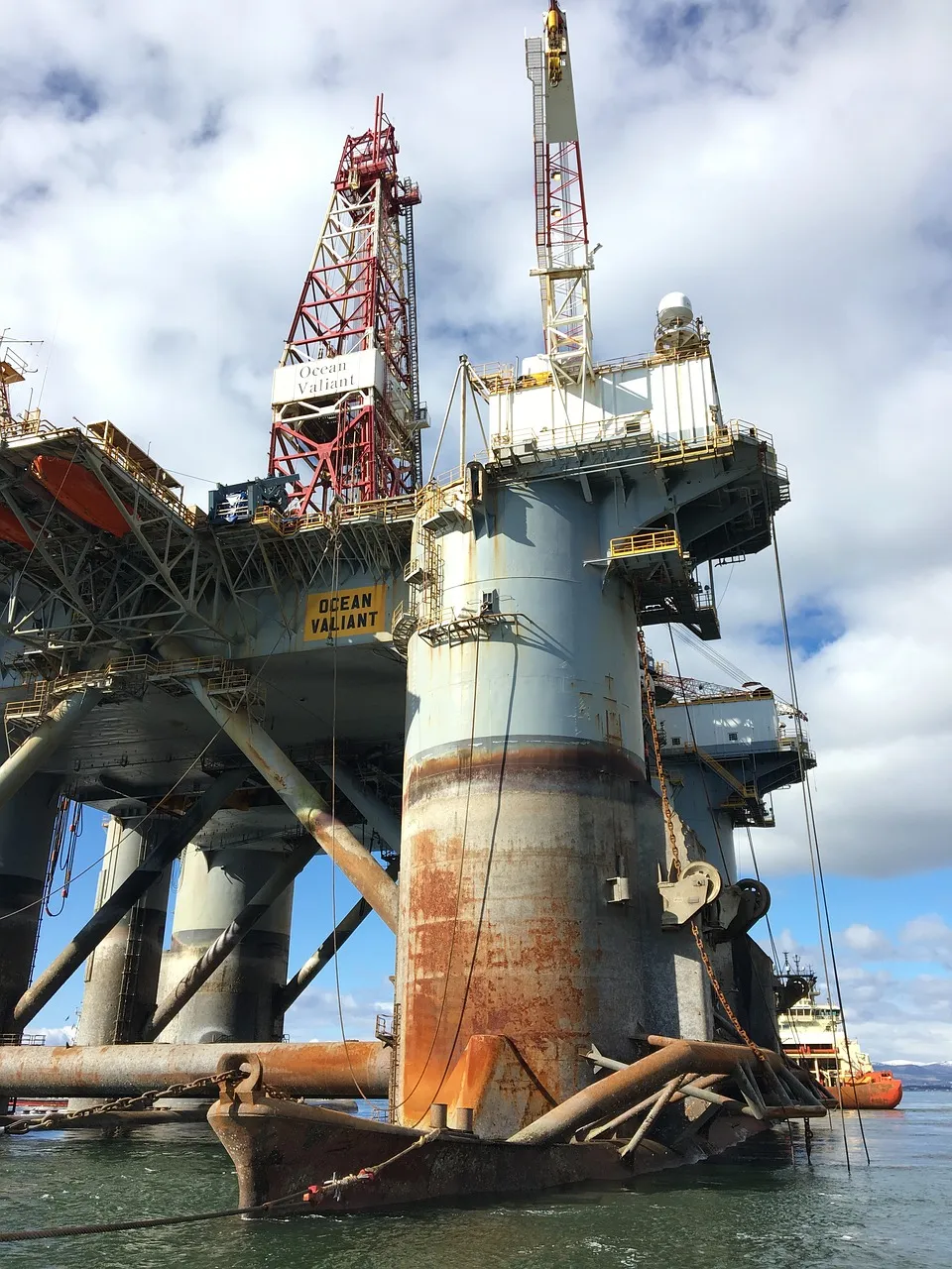 oil-industry-3290429_1280.jpg