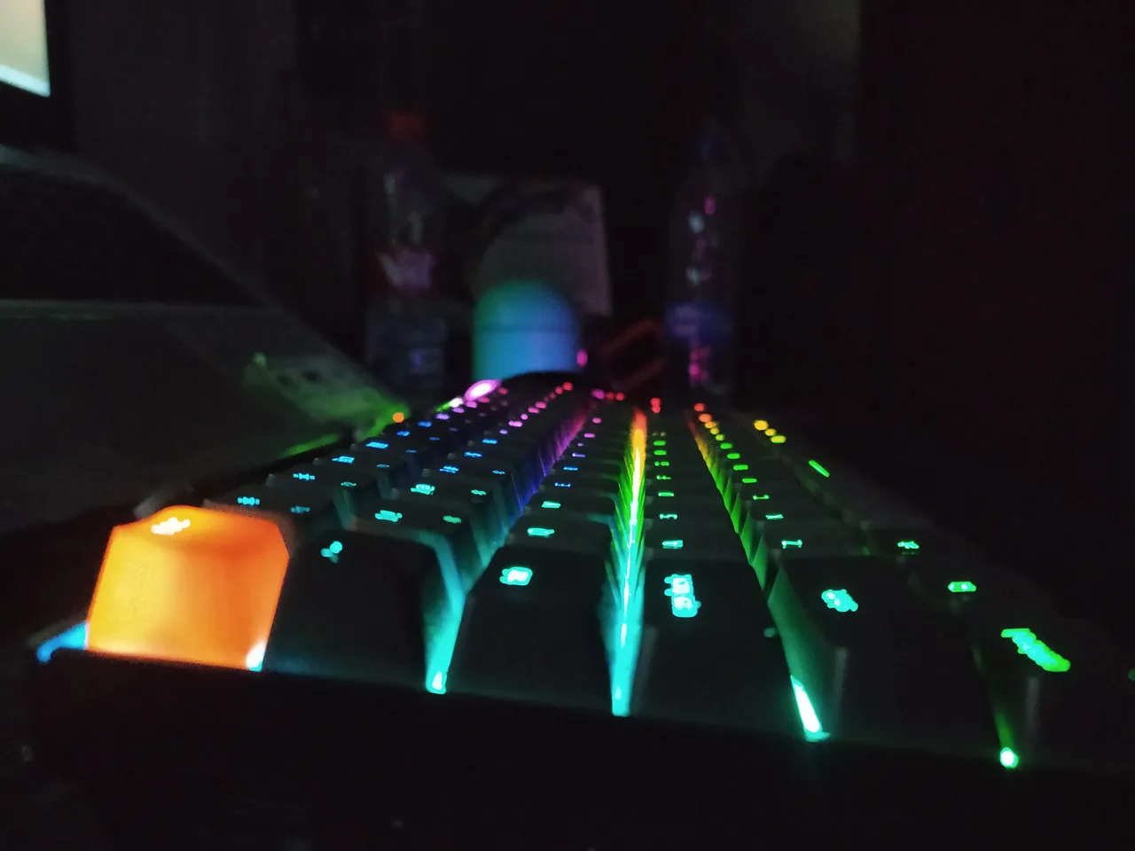 mechanical keyboard 4.jpg