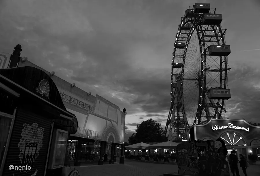 vienna-ferriswheel-001-bw.jpg