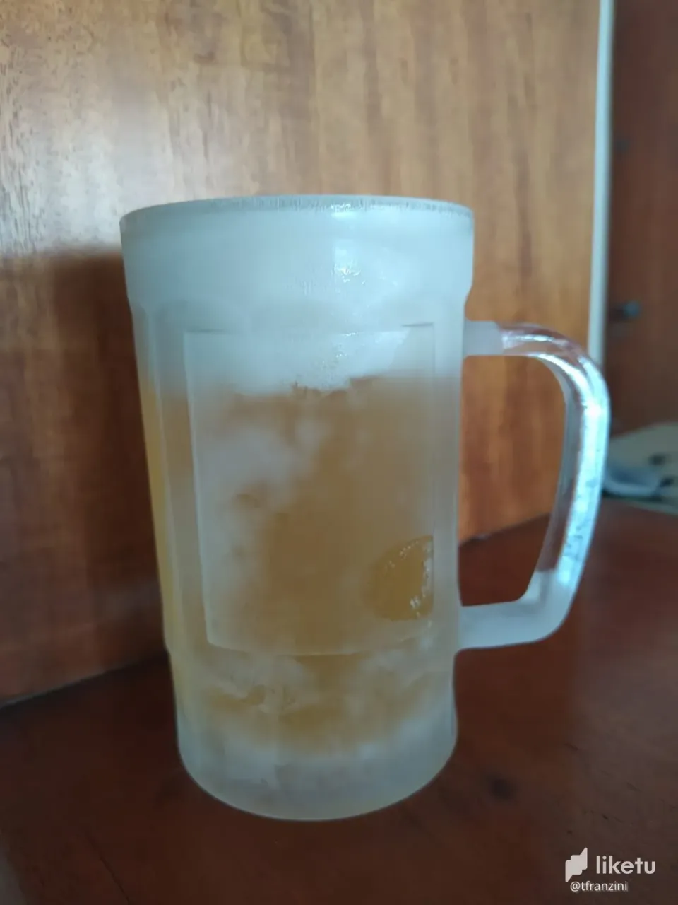 cl5ftdkx3003x0iqohz24bie9_a_chilled_mug_of_beer.jpeg