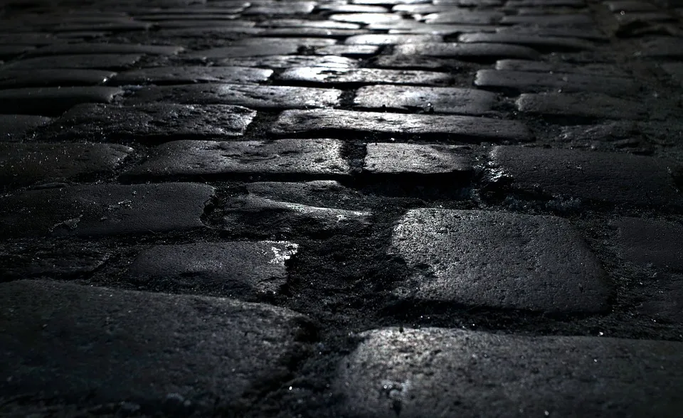 pavement-3103891_960_720.jpg