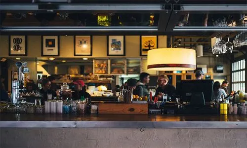 dine-in-a-new-restaurant.jpg