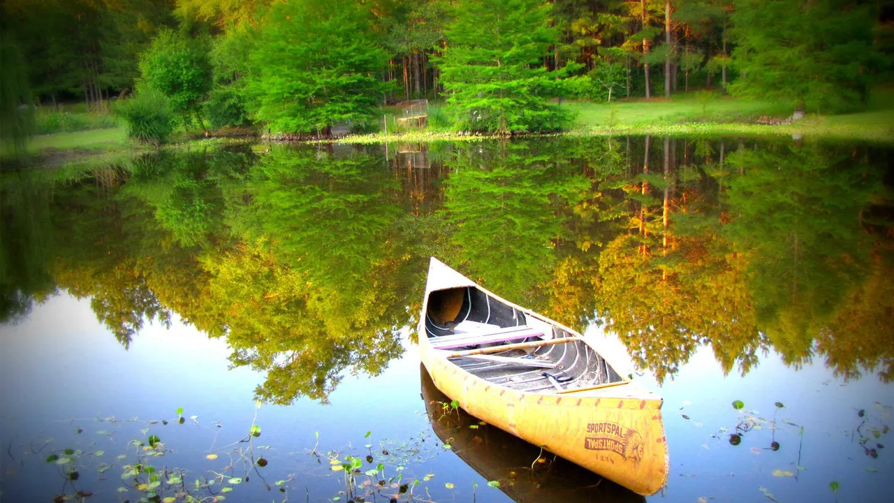 Full-HD-Canoe-Wallpapers.jpg