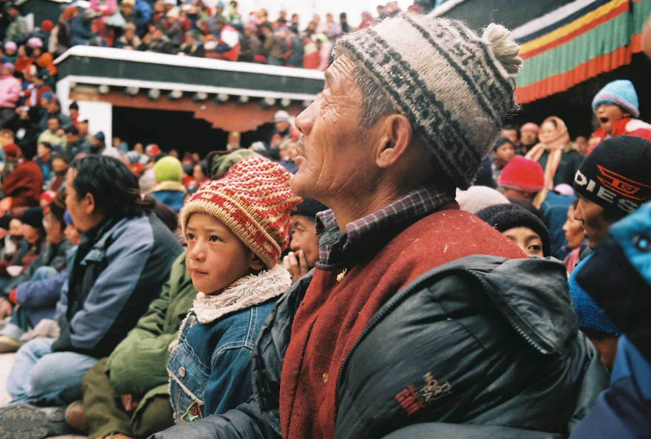 축제를 찾은 사람들_3.jpg