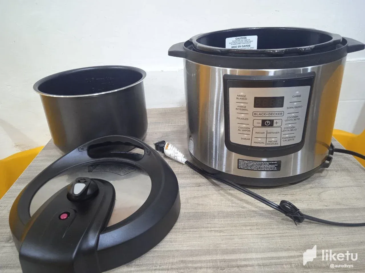 Black+Decker Multifunction Cooker 6.5 liters MC901 - ATBIZ