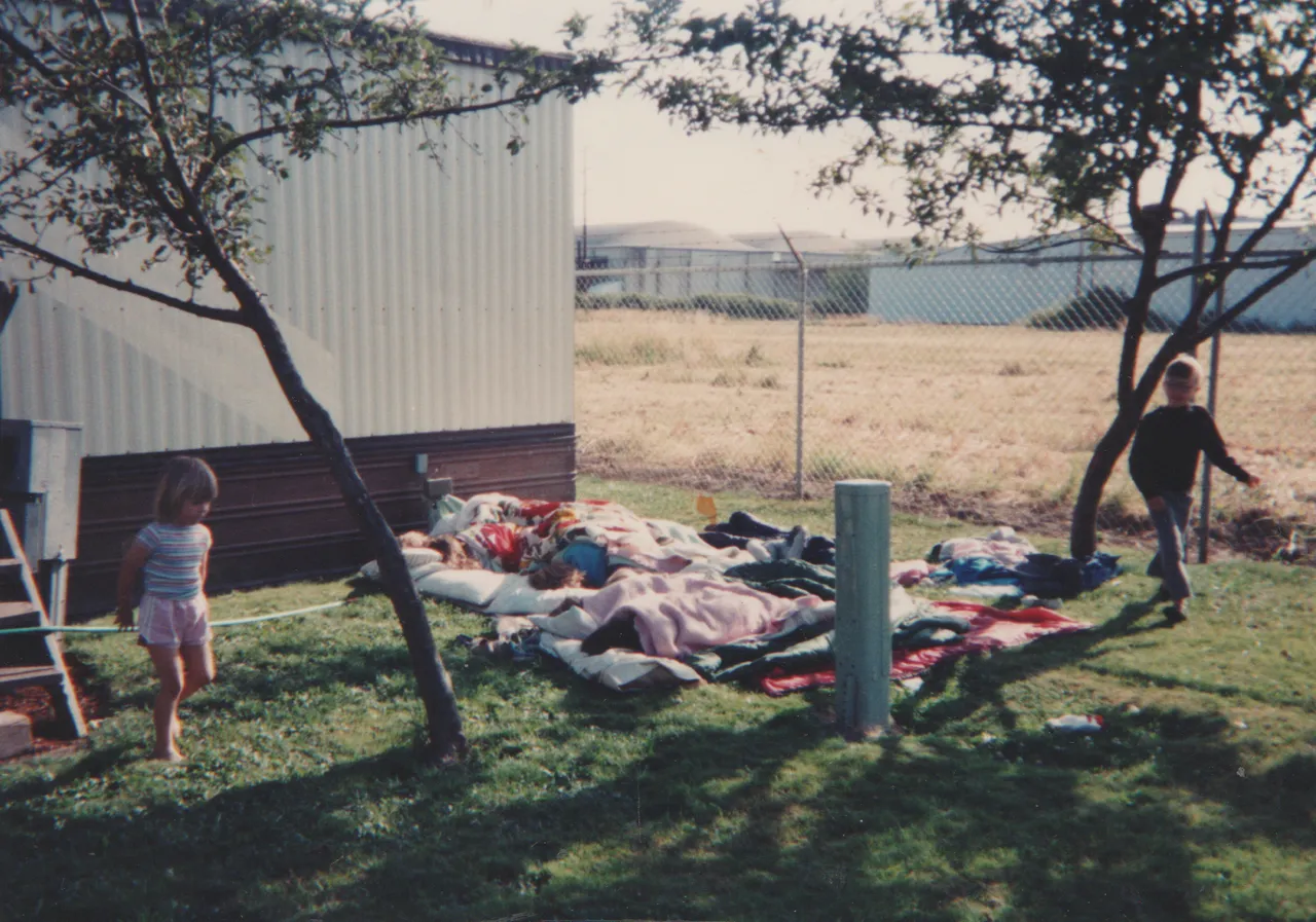 1993-07 - Crystal, Joey, Friends, Others, Pool, Swing, Trees, Summer of 1993 apx, Katie, some photos from other dates, apx date-17.png