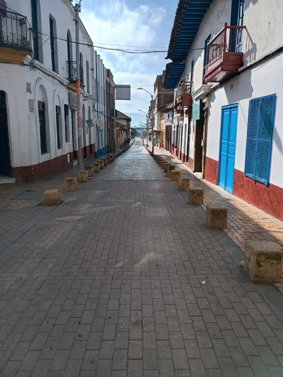 KMTuBtza2hXO5sx9_1000144322.webp
