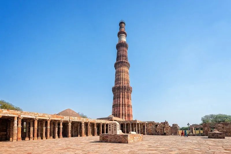 078212761Delhi_Qutub_Minar_Main.jpg