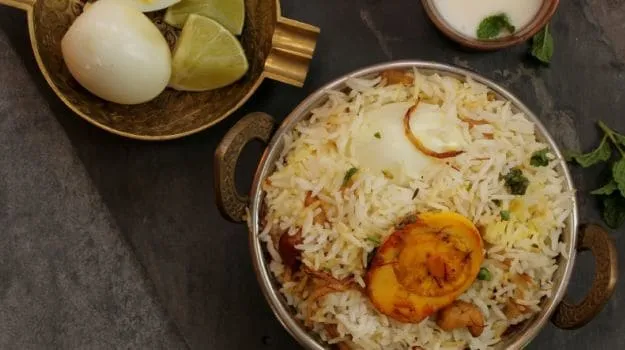 egg-biryani_625x350_61462961062.jpg