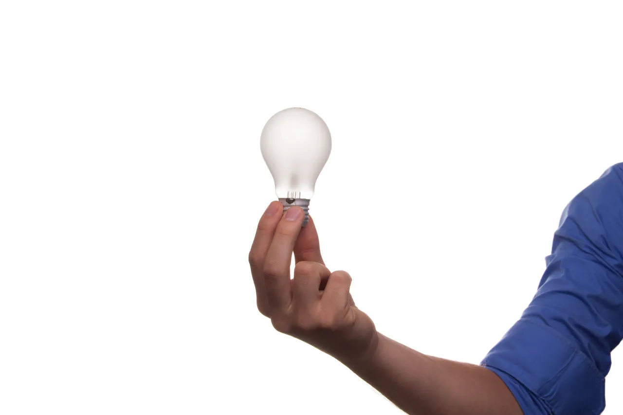 bulb-business-conceptual-256307.jpg