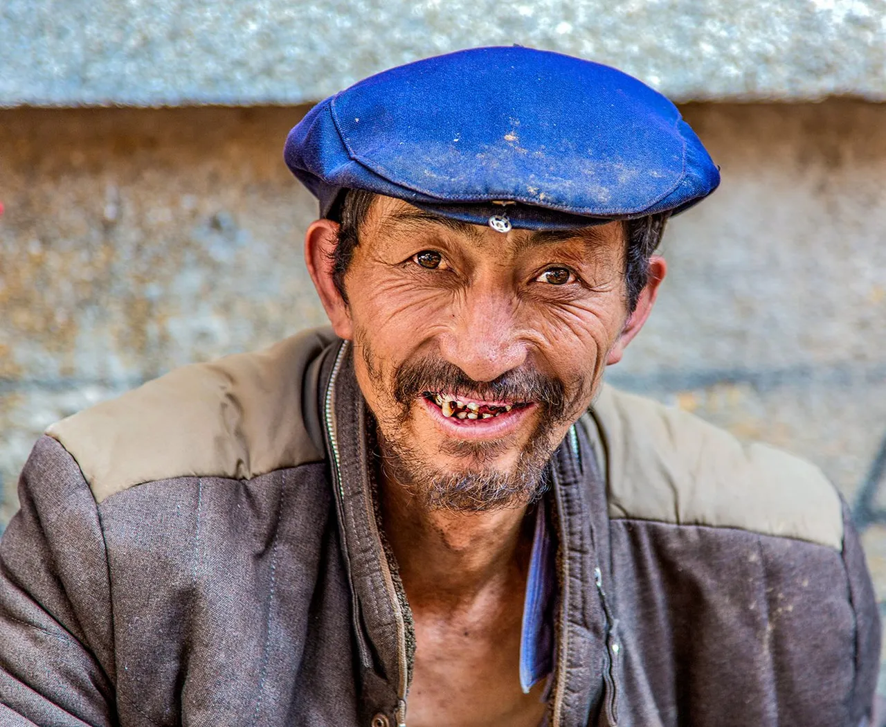 [Quelle](https://www.fotocommunity.de/photo/der-mann-mit-der-blauen-muetze-herbert-rulf/44979096)