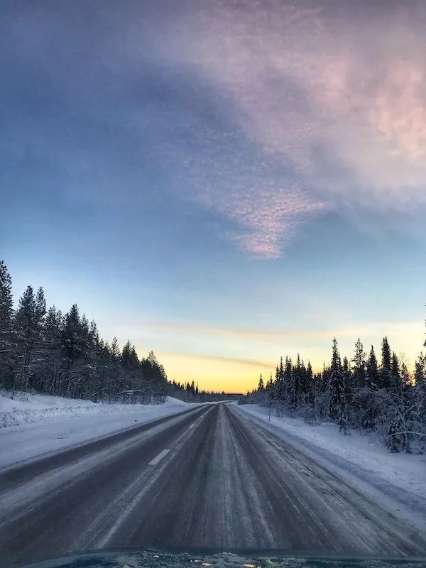 reise-ans-nordkapp-und-zurück-rebeccaontheroof-sonne