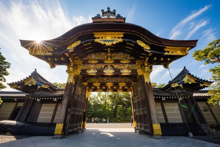 nijo-castle-kyoto-japan-975-749x500.jpg