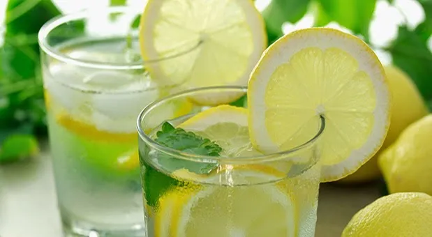 12-Benefits-of-Drinking-Lemon-Water.jpg