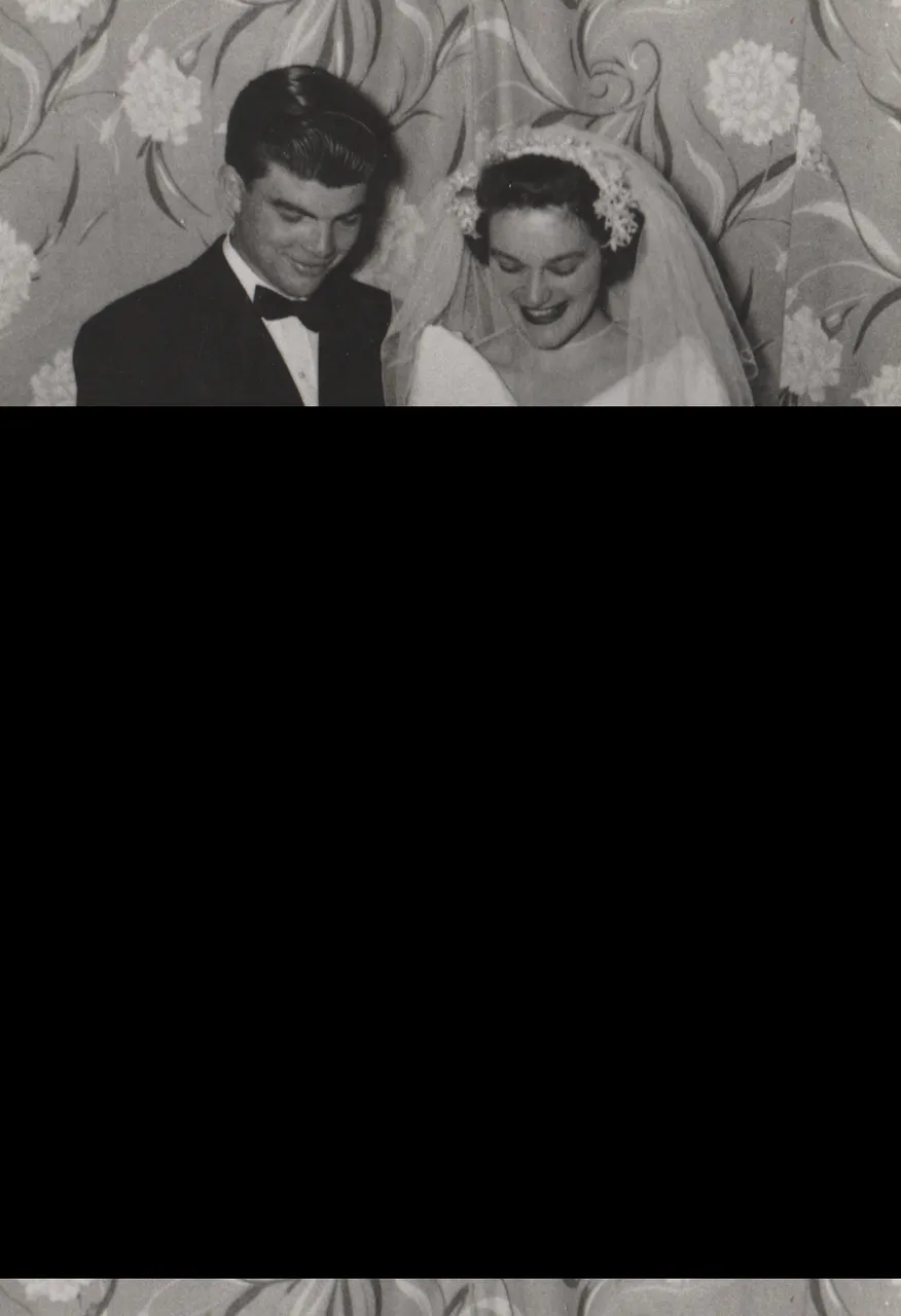 1948-09-18 - Saturday - Richard Morehead married KAPPA member Irene Dwana Pickett, group of photos-13.png
