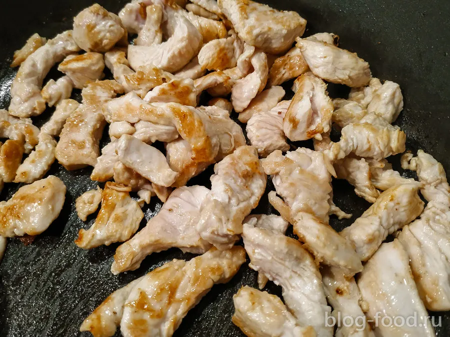 Turkey with pumpkin, zucchini and mushrooms