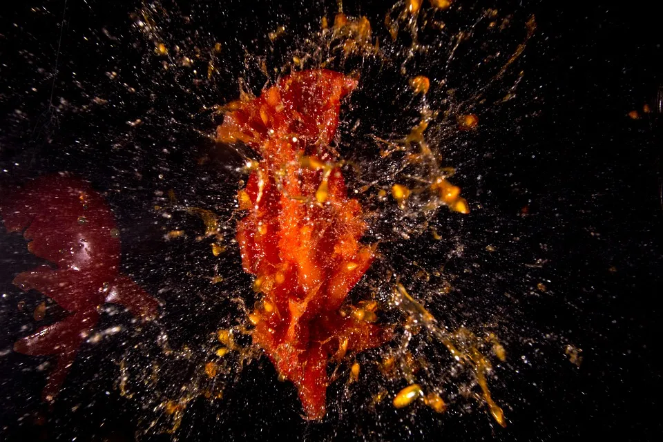 Exploding Tomato